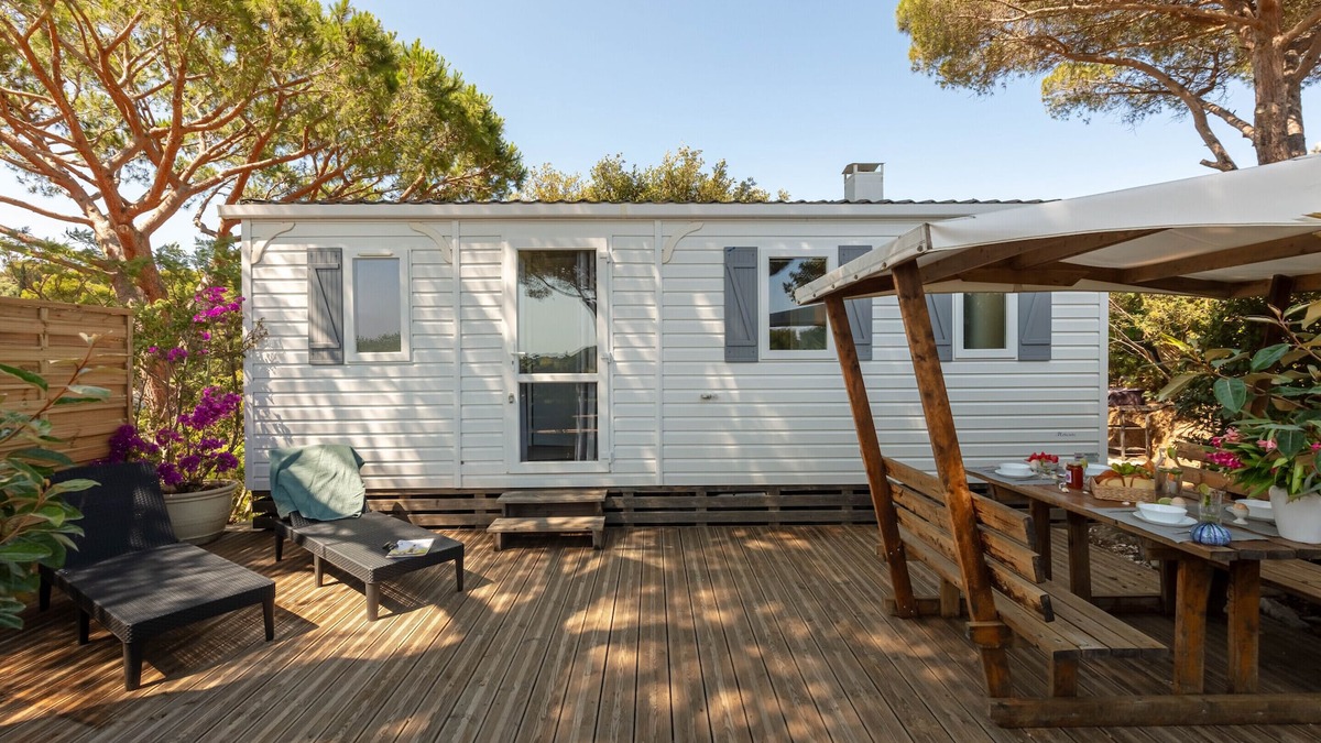 Giens House | The Arbousier, cosy mobile home with sea view