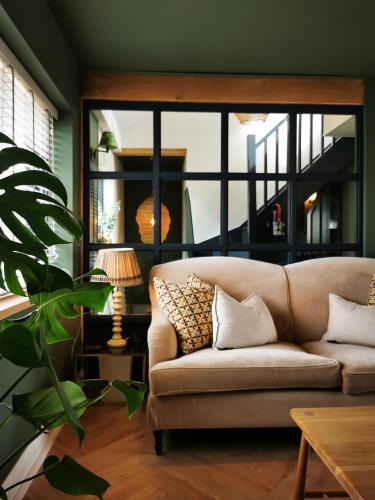 Stow-on-the-Wold Apartment | The Architects Home