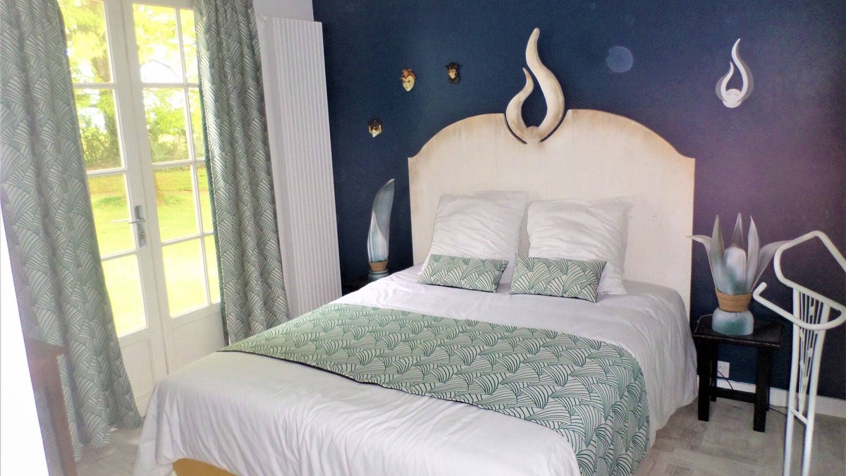 Breuil-Barret House | The Arlequin Room - Park View