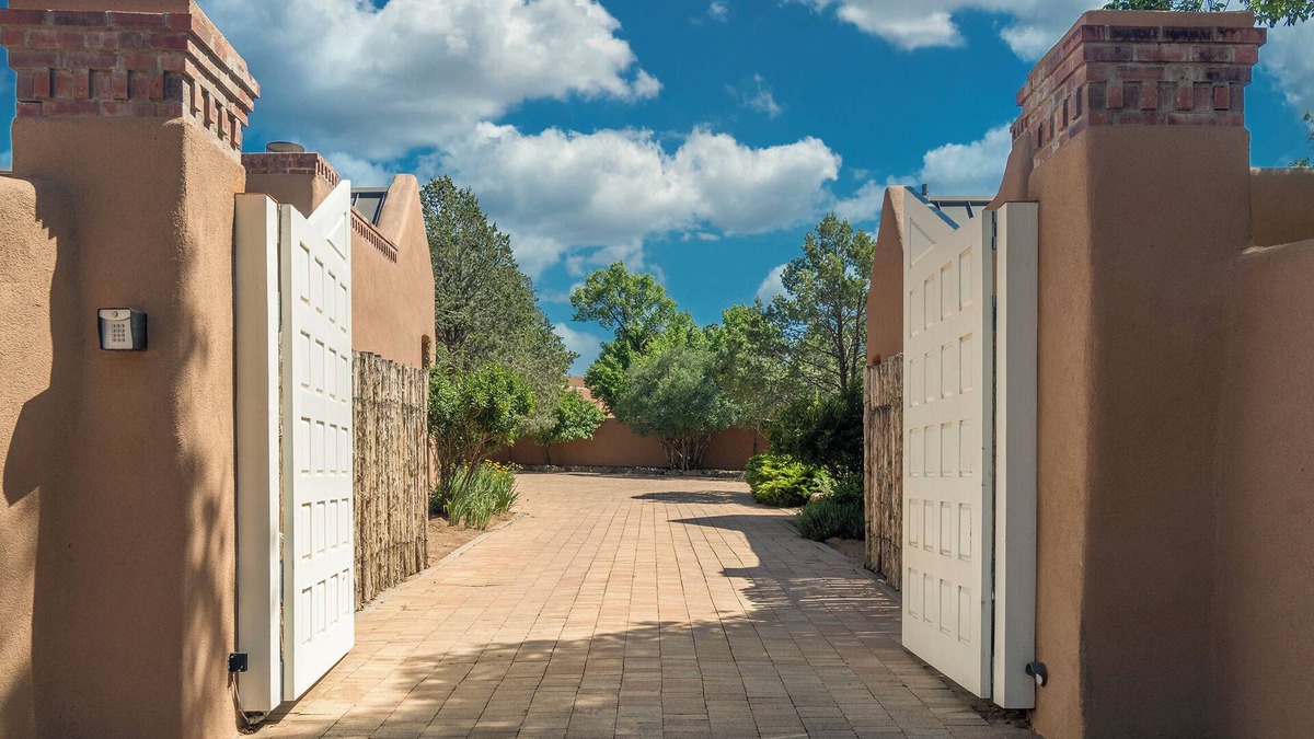Historic Eastside Villa | The Art of Fine Living