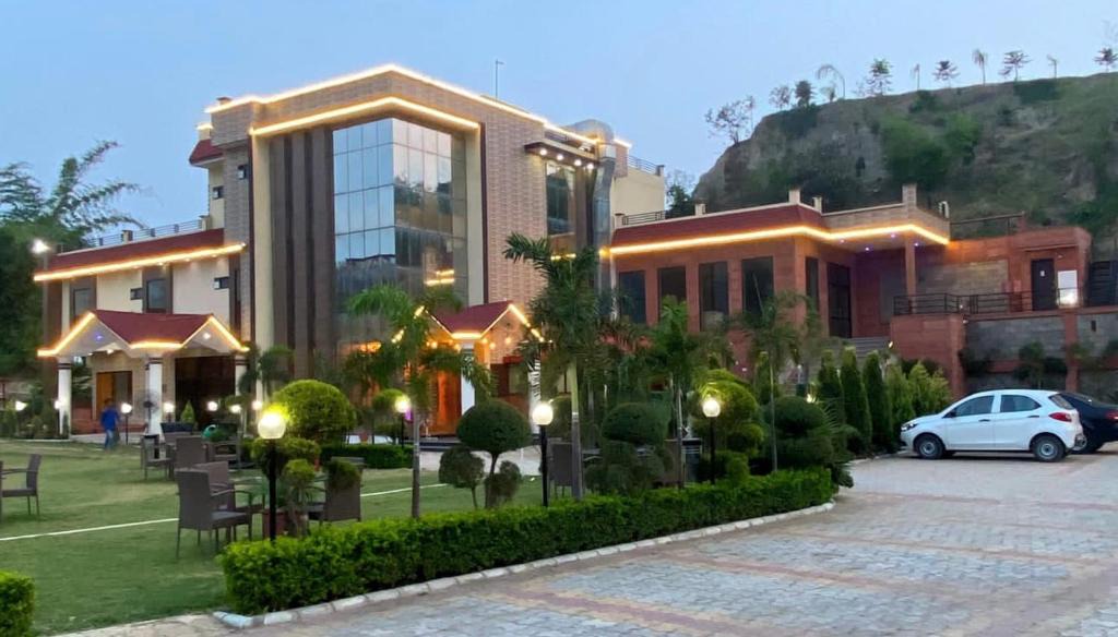 Rupnagar Hotel | The Asanar Hills