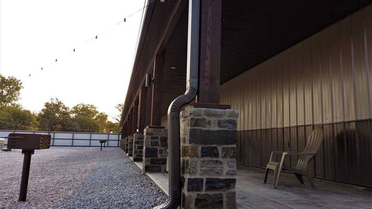 Waynoka House | The Ash Street Stables Villas
