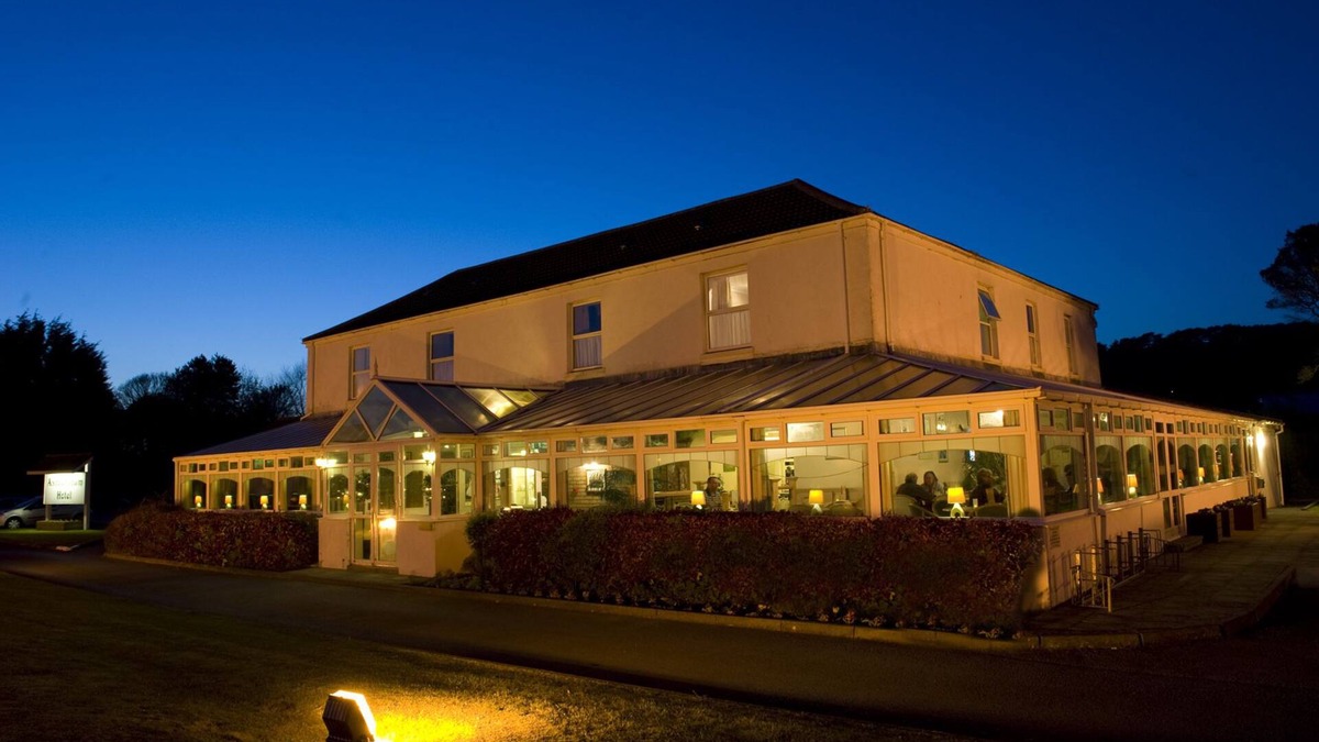 Pembrey Hotel | The Ashburnham Hotel