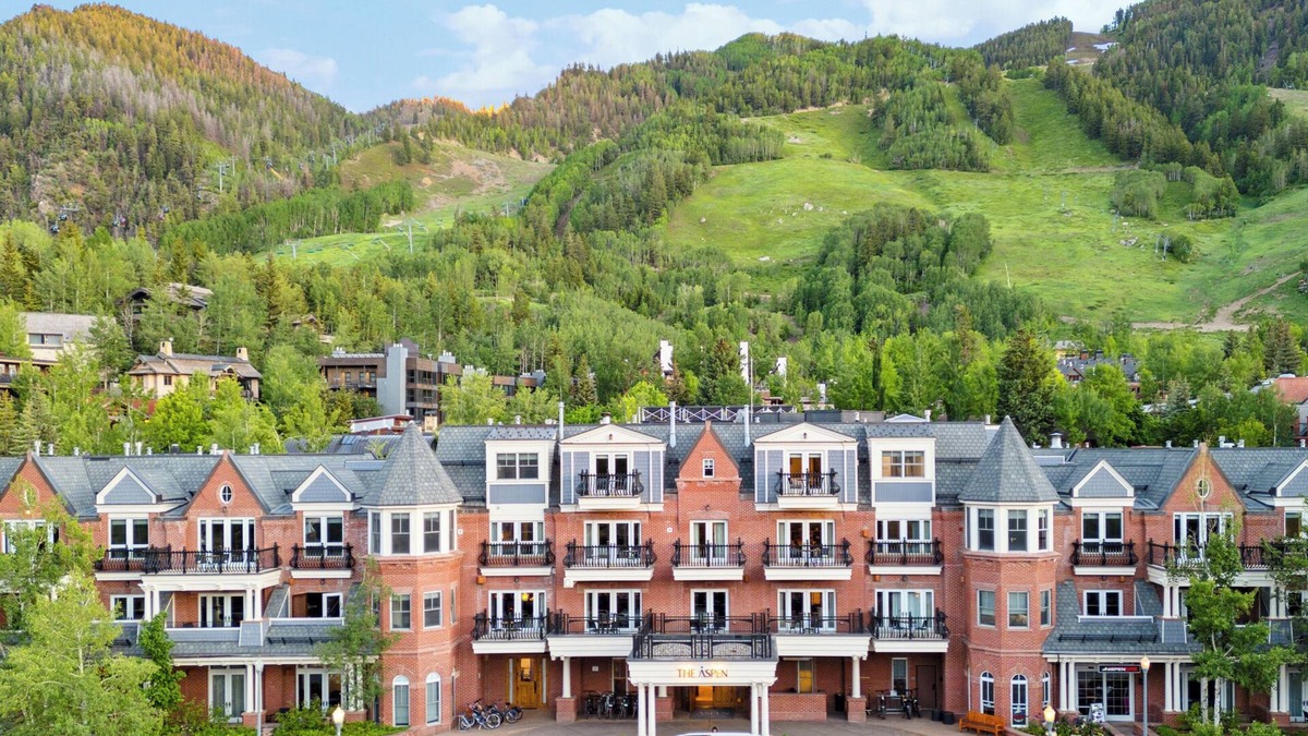 Downtown Condo | The Aspen Mountain Residences 2 Bedroom Mountainside
