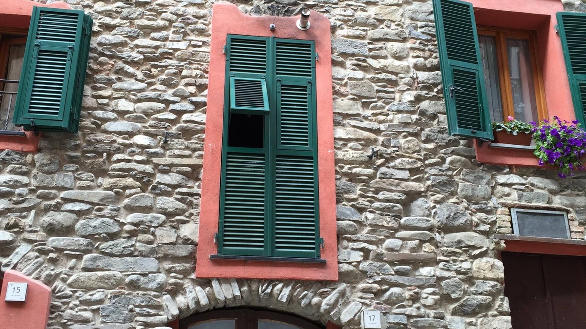 Isolabona Apartment | The attic from the fountain