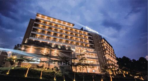 Bukittinggi Resort | The Balcone Suites & Resort