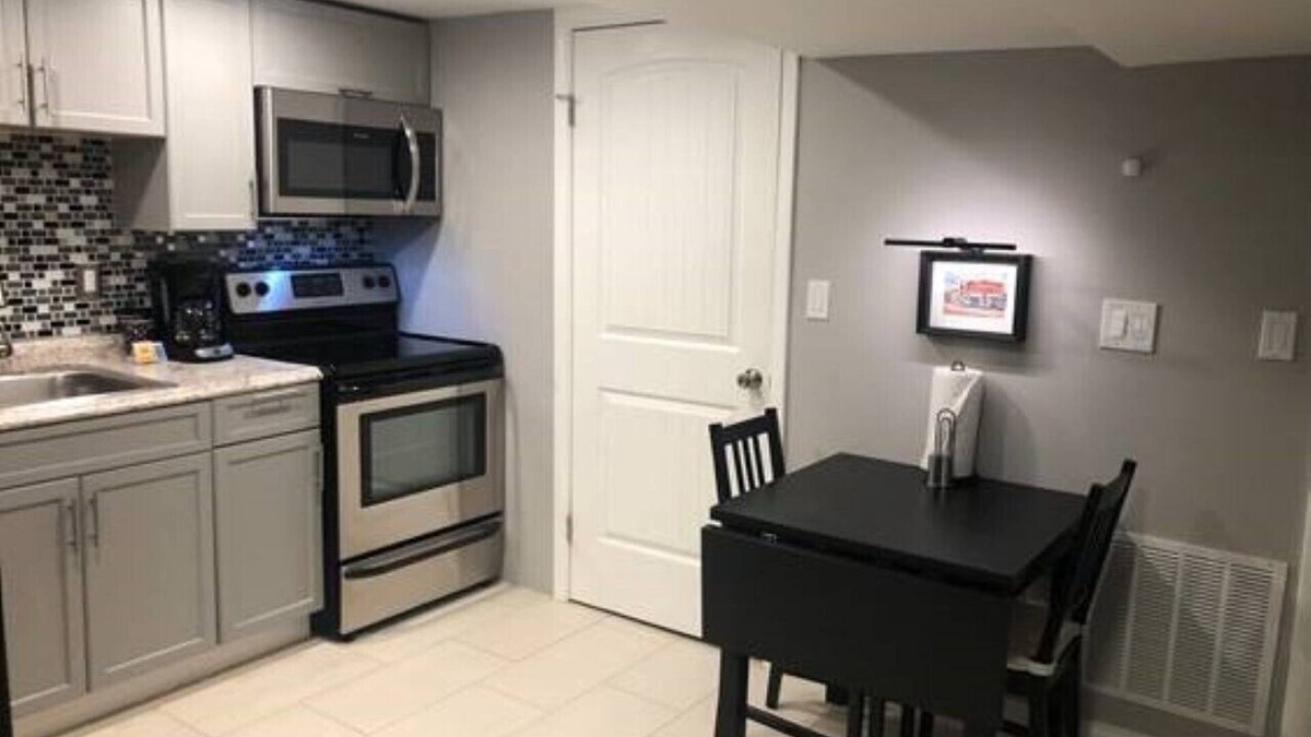 Anacostia Apartment | The Bangor D.C., Cozy Basement Apartment w/Kitchen