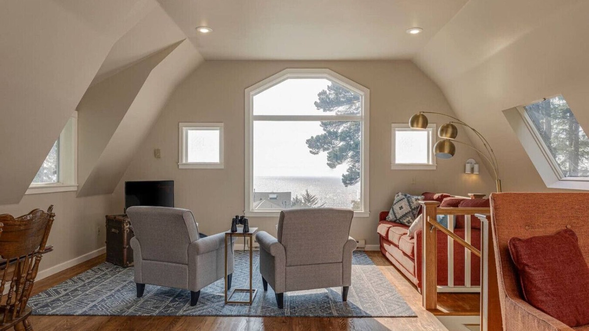 Roads End House | The Barn at Road`s End