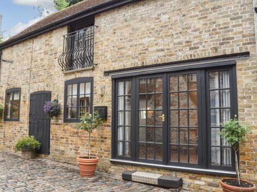 Sarratt House | The Barn