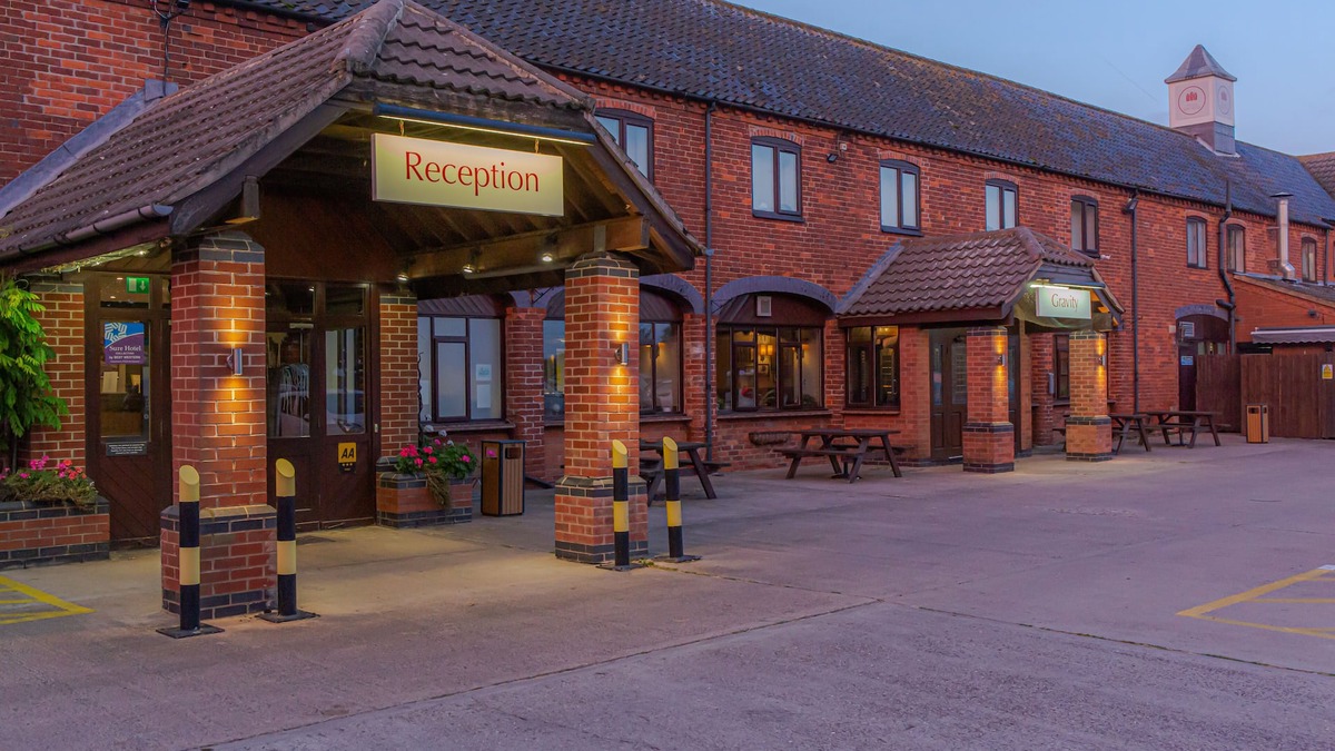 Marston Hotel | The Barn Hotel & Spa
