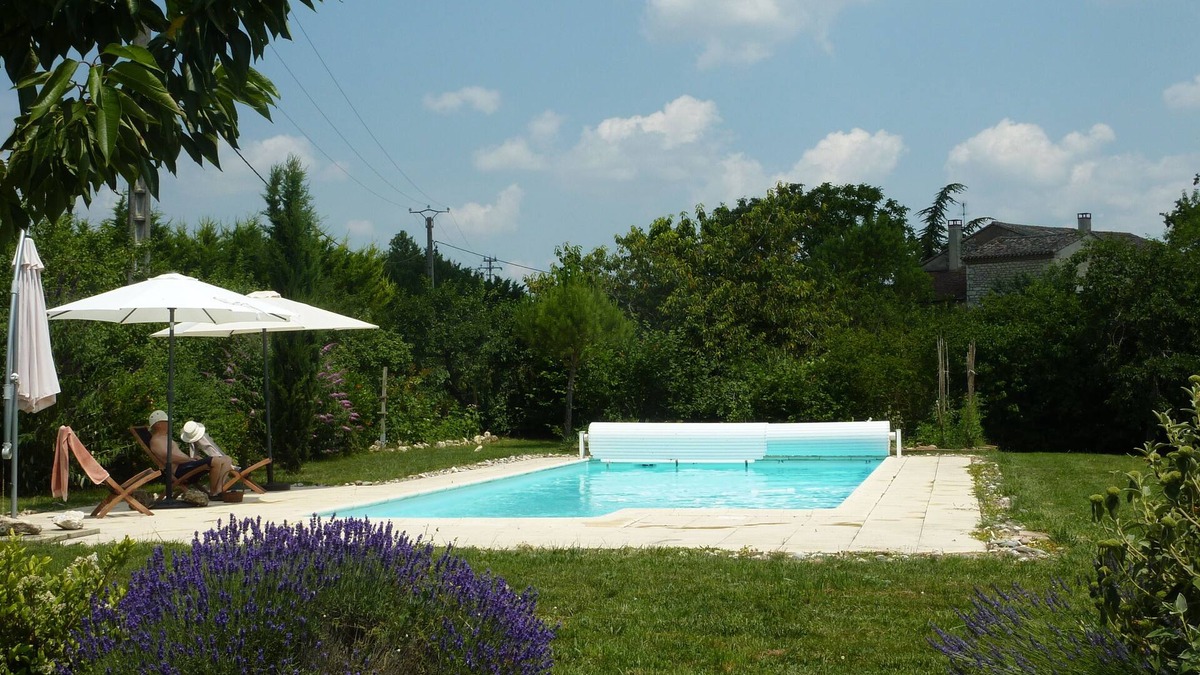 Noailles House | The Barn - White stone barn with pool between Cordes-sur-Ciel and Albi