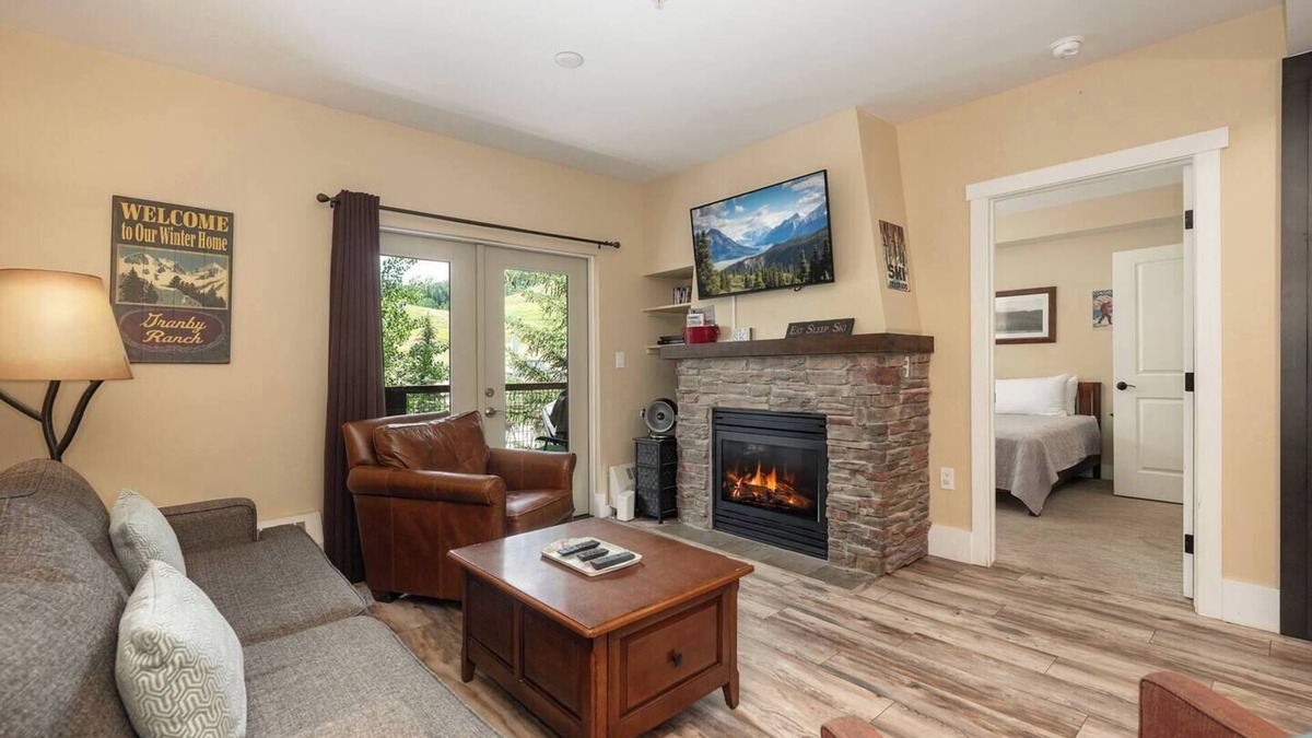 Silvercreek Condo | The Base Camp - Lux 2bd/2ba Base Camp One Condo w/views of the slope