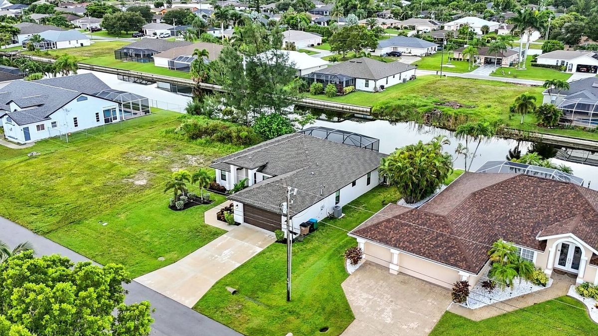 Cape Coral House | The Basilican by casamego!