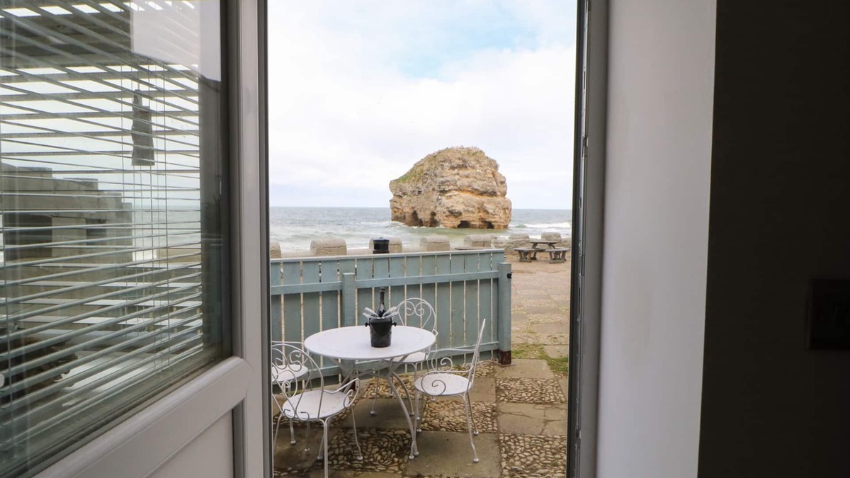 South Shields Cottage | The Beach Apartment