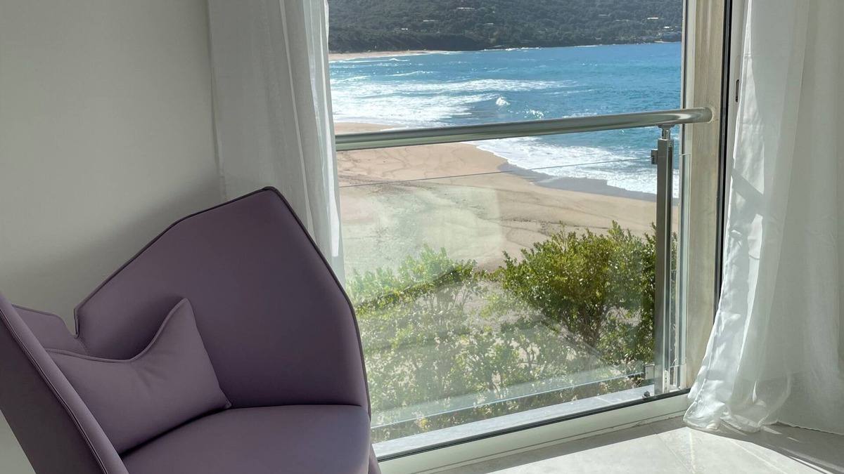 Corse-du-Sud Villa | The beach house