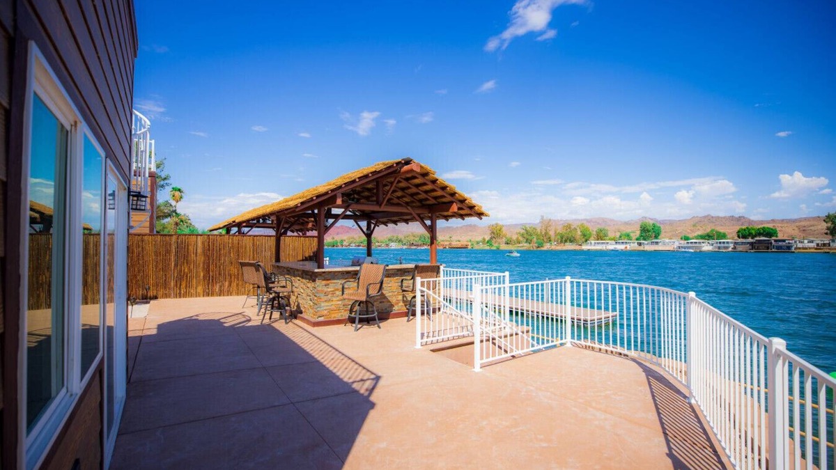 Earp Villa | The Beachfront Villa 14