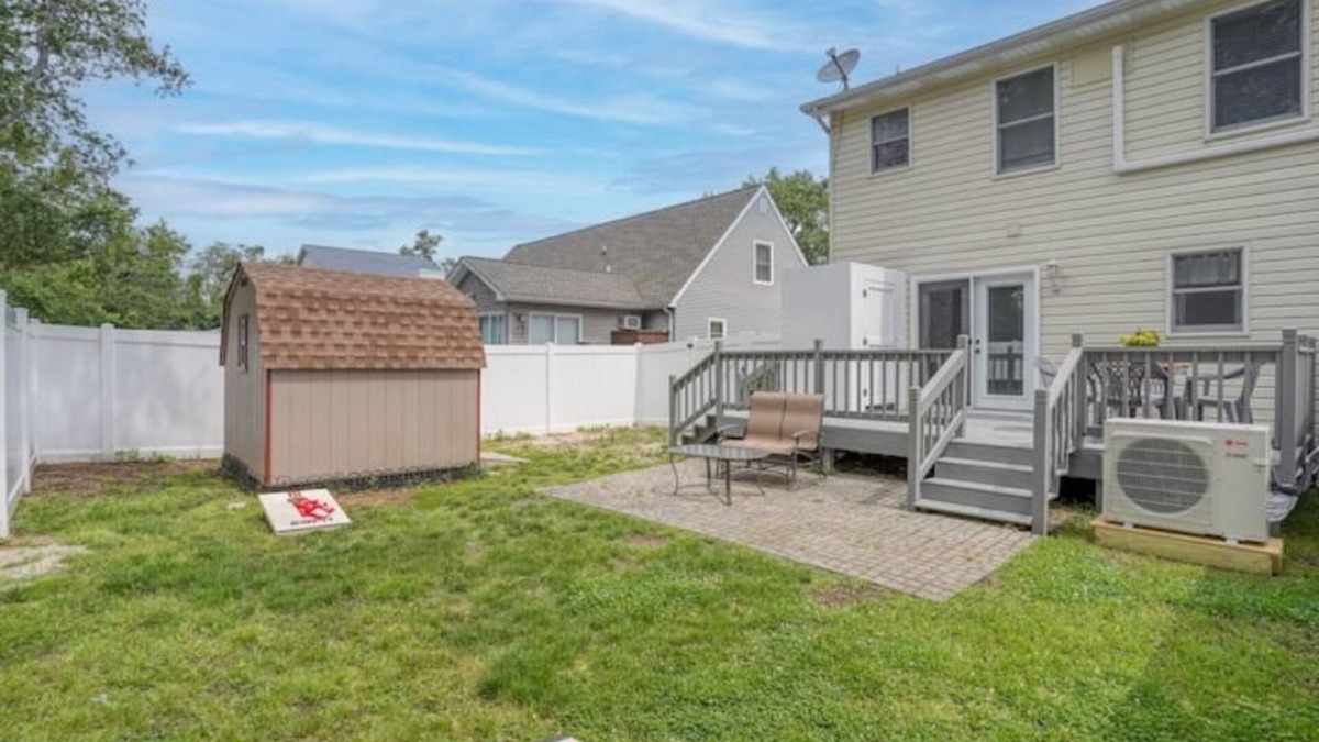 Lewes House | The BeachPlumB Retreat-2BR Home in Lewes-Mins to the Beach w/backyard and grill