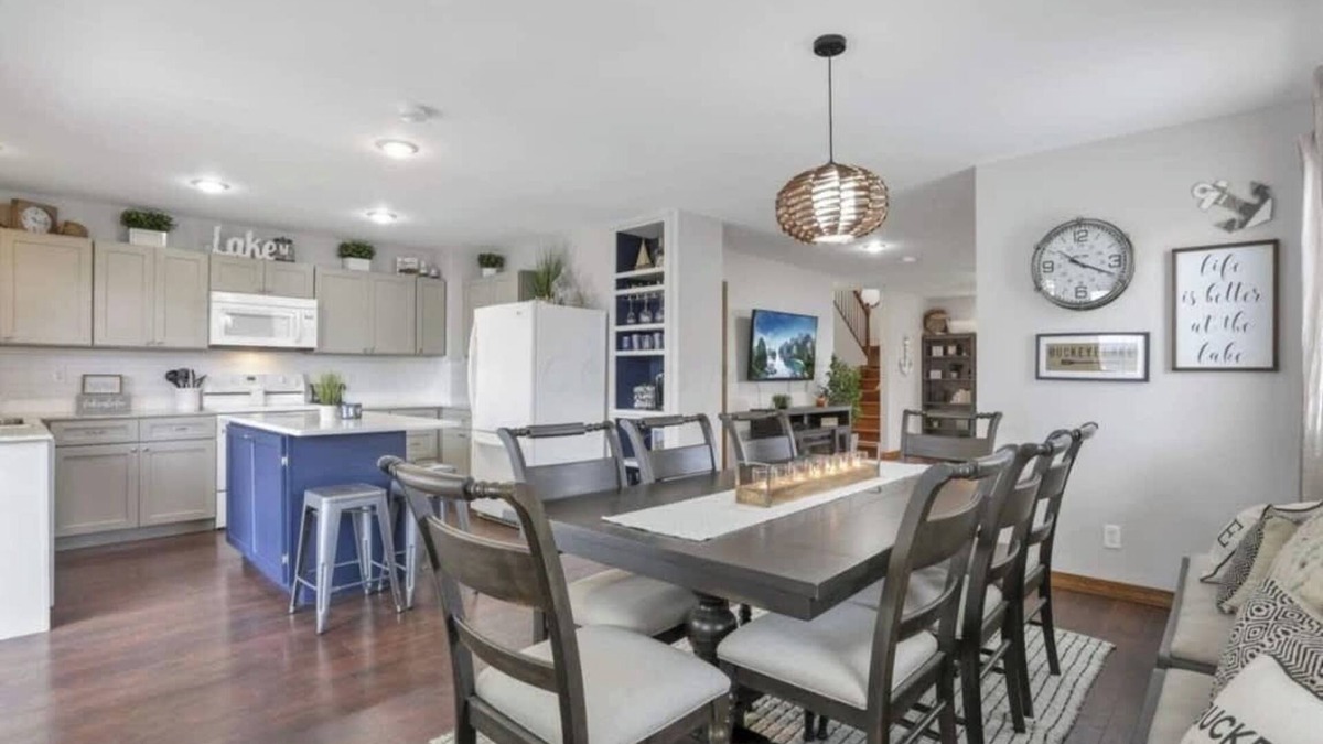 Buckeye Lake House | The Beacon-Buckeye Lake+Hot Tub