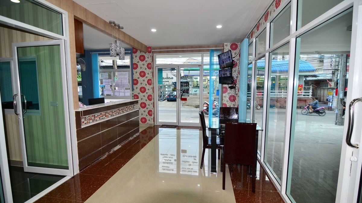 Mueang Samut Prakan District Hotel | The Best Place