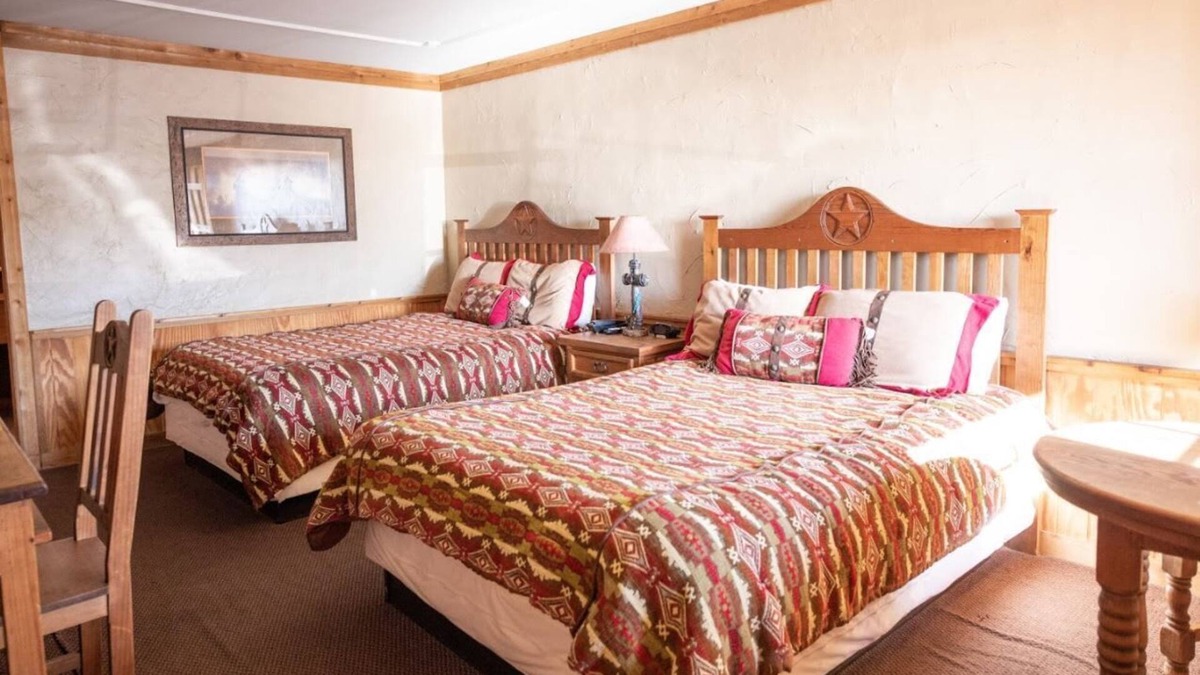 Amarillo House | The Big Texan Double 109