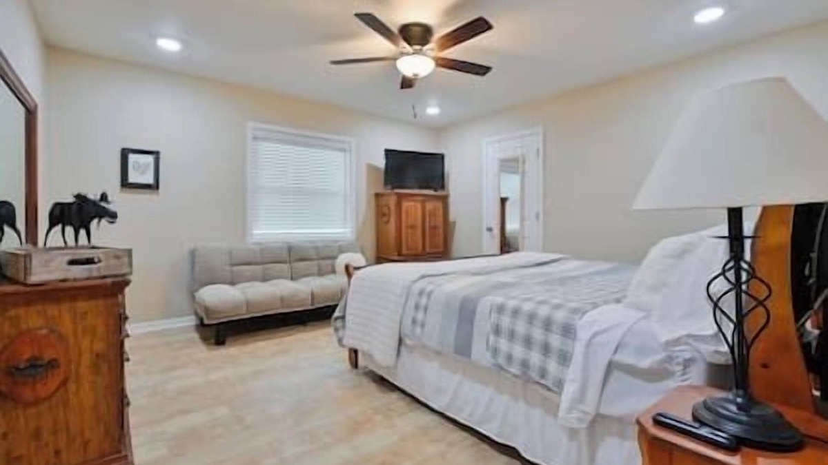 Mena House | The Bixler House In Beautiful Mena Arkansas