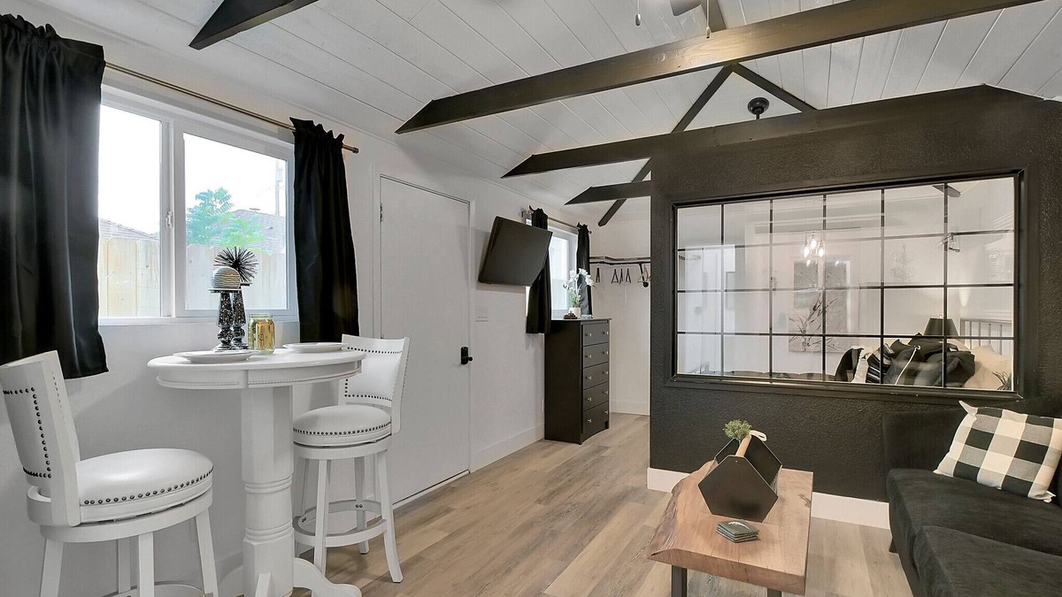 Yuba City House | The Black and White Bungalow is a freshly remodeled modern yet rustic studio.