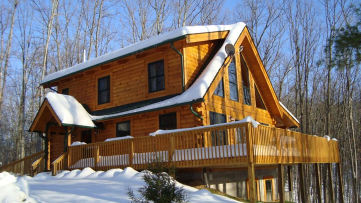 True Cabin | The Blackbear 4 bed log cabin with loft and cathedral ceilings