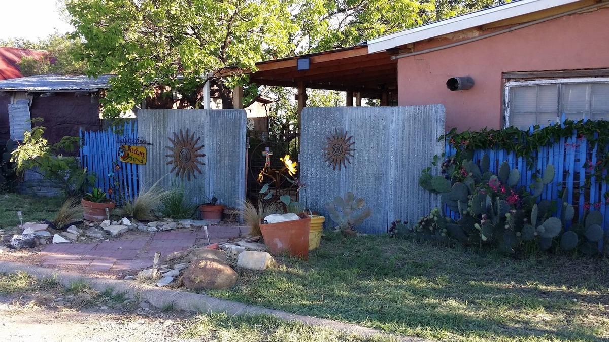 Marathon House | The Blas Payne is a historically sigificant true Mexican adobe.
