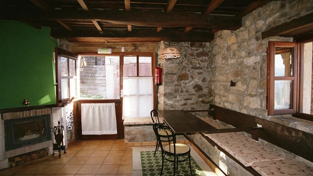 Sorribas Cottage | " The block" for 2 persons