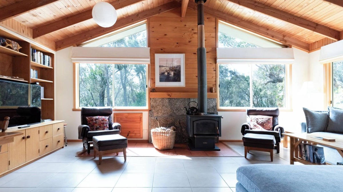 Binalong Bay House | The Blue Bush Shack in Binalong Bay