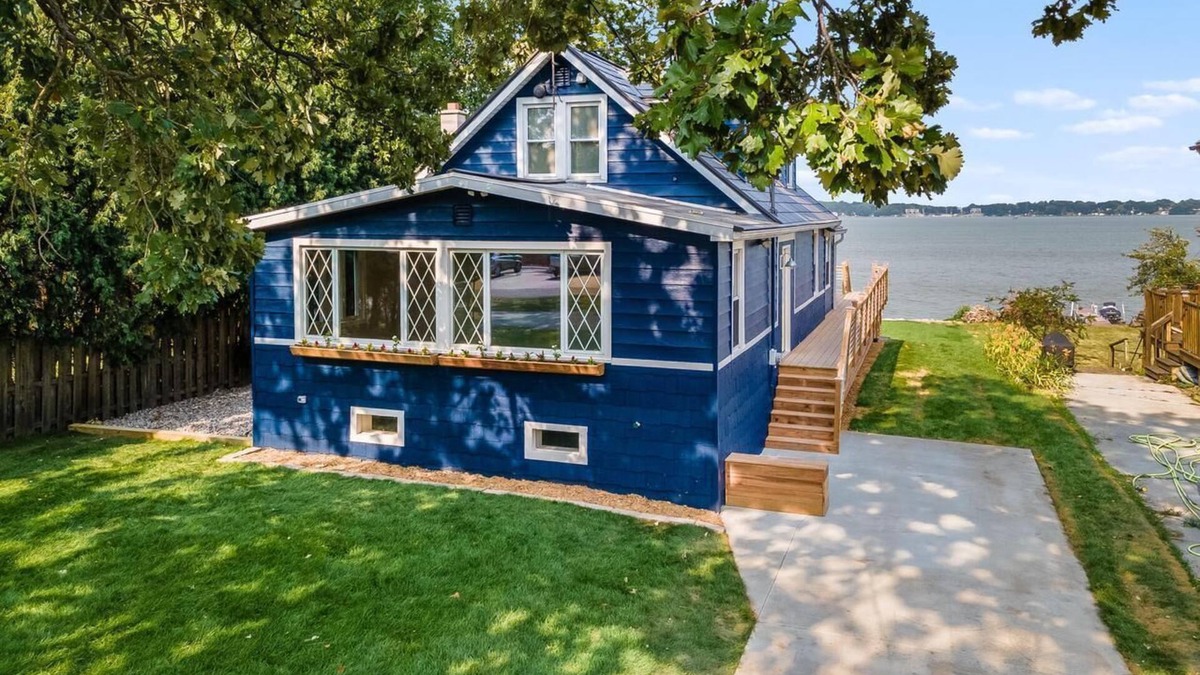 Eagle Lake House | The Blue Cottage on Eagle Lake