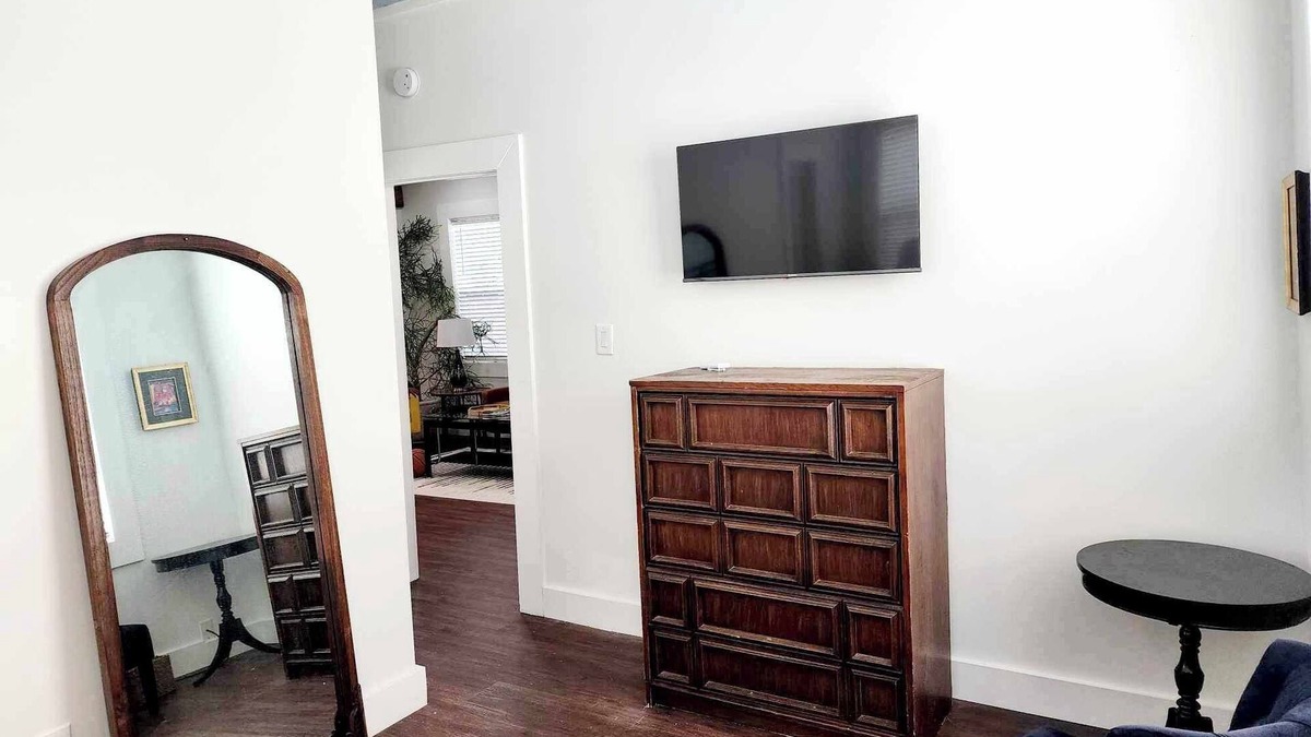 Mobile Cottage | The Blue House, Mardi Gras Cottage