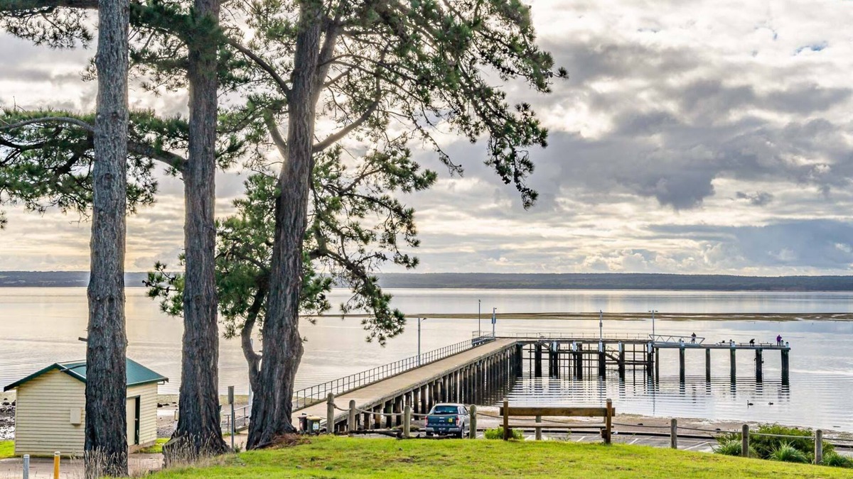 Corinella House | The Boat Ramp Getaway