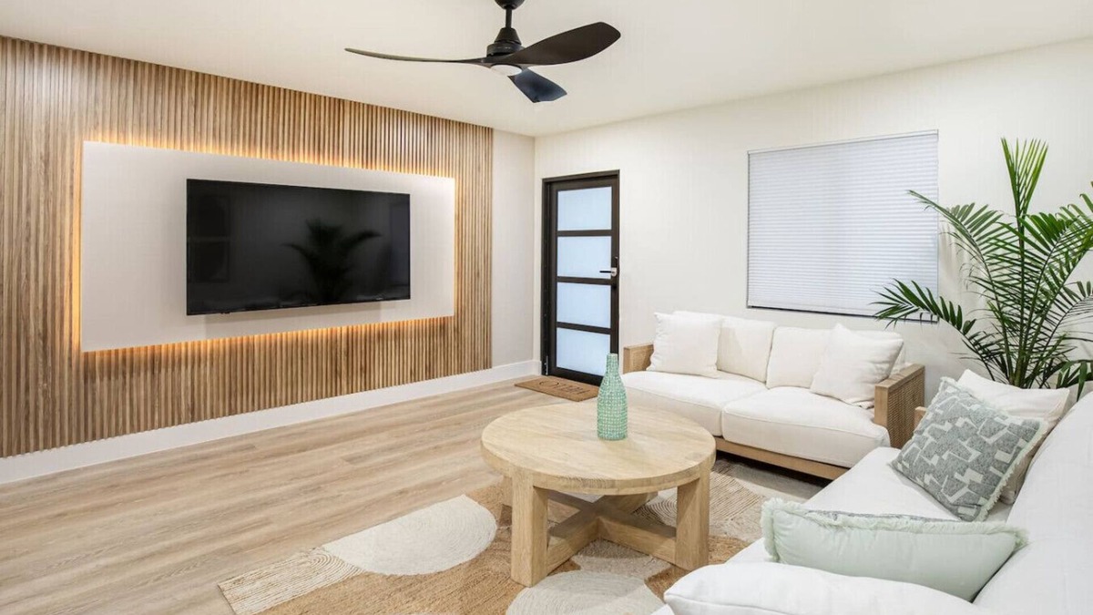 East Naples House | "The Boho Bliss" Lakeview Elegance 3miles Downtown