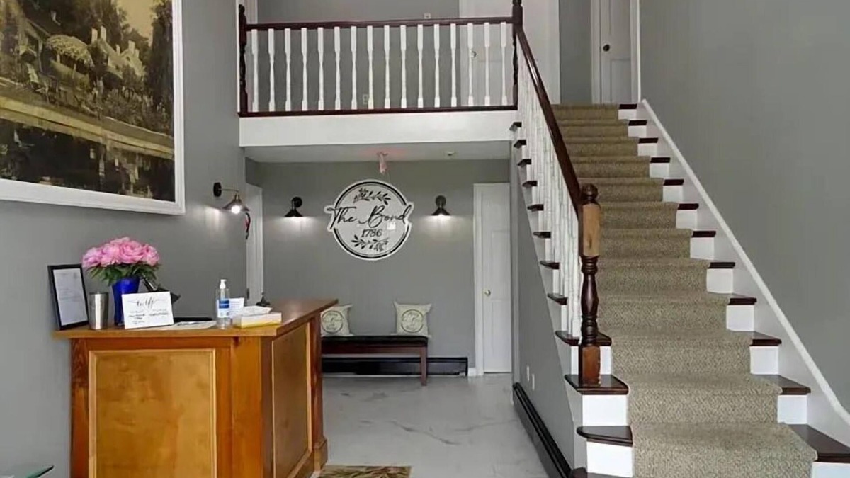 Warrensburg Hotel | The Bond Inn Room #4