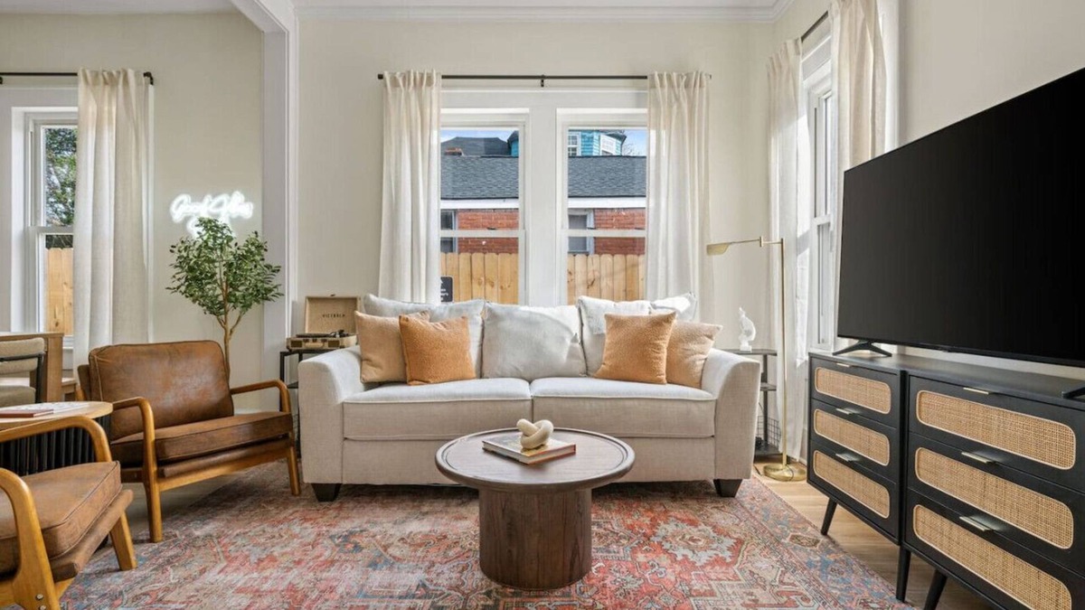 North Charleston House | The Boroughs on Calvert Inquiry