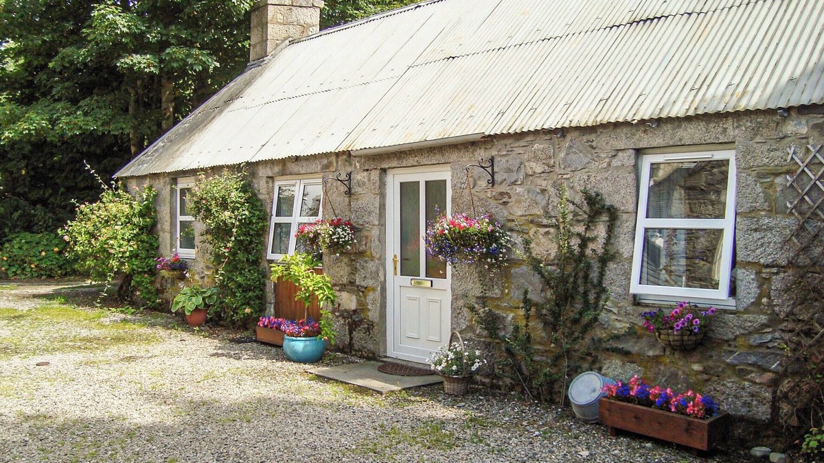 Grantown-on-Spey Cottage | The Bothy at Willowbank