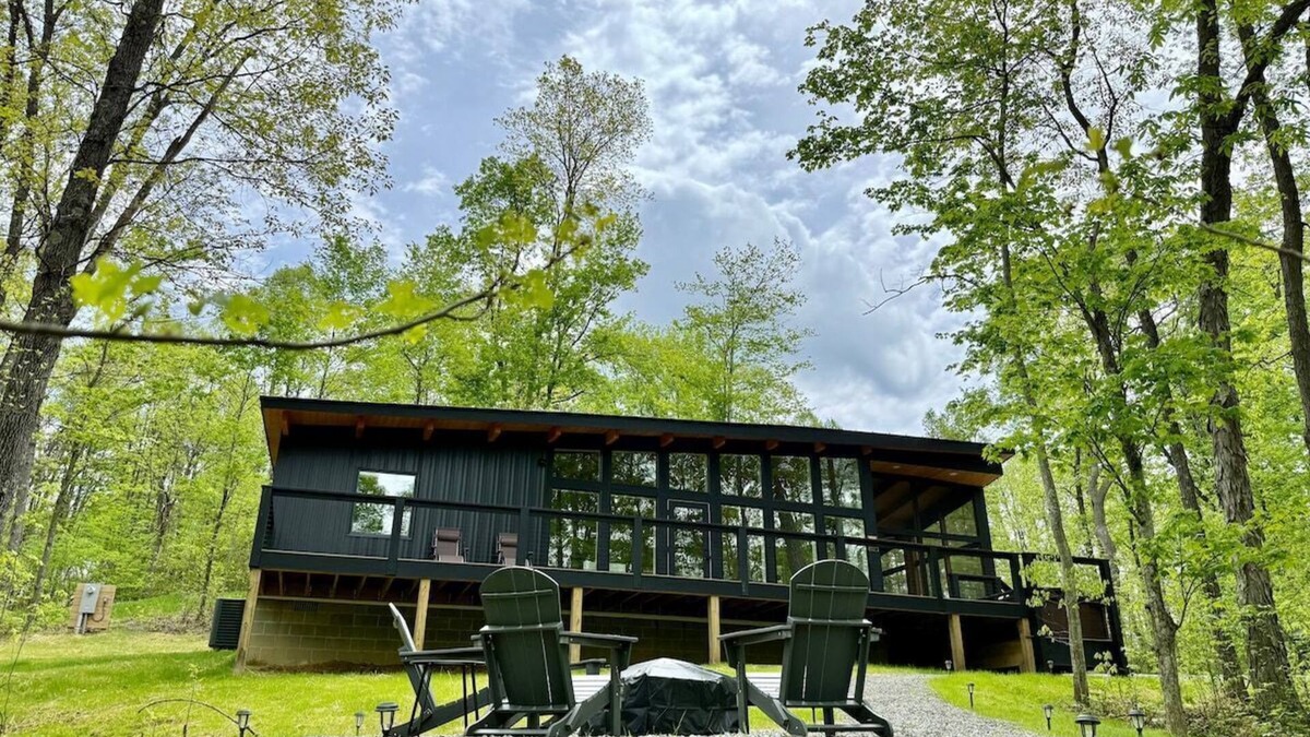 McArthur Cabin | The Briar House-A modern retreat in Hocking Hills