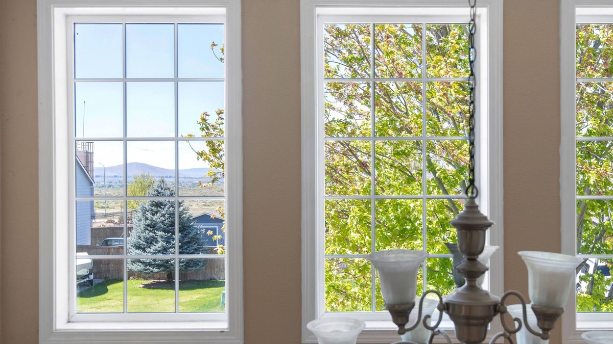 Tri-Cities House | The Broadmoor House