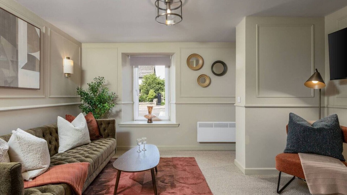 Tillicoultry Apartment | The Bruce's Quarter by The Wallace Monument