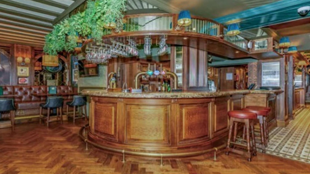 Peterborough Hotel | The Bull Hotel, Sure Hotel Collection by Best Western