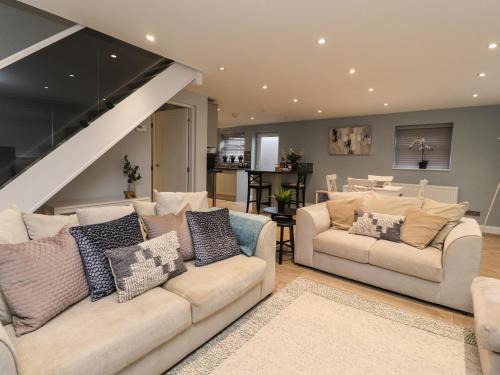 Adlington House | The bungalow at 46 Church St