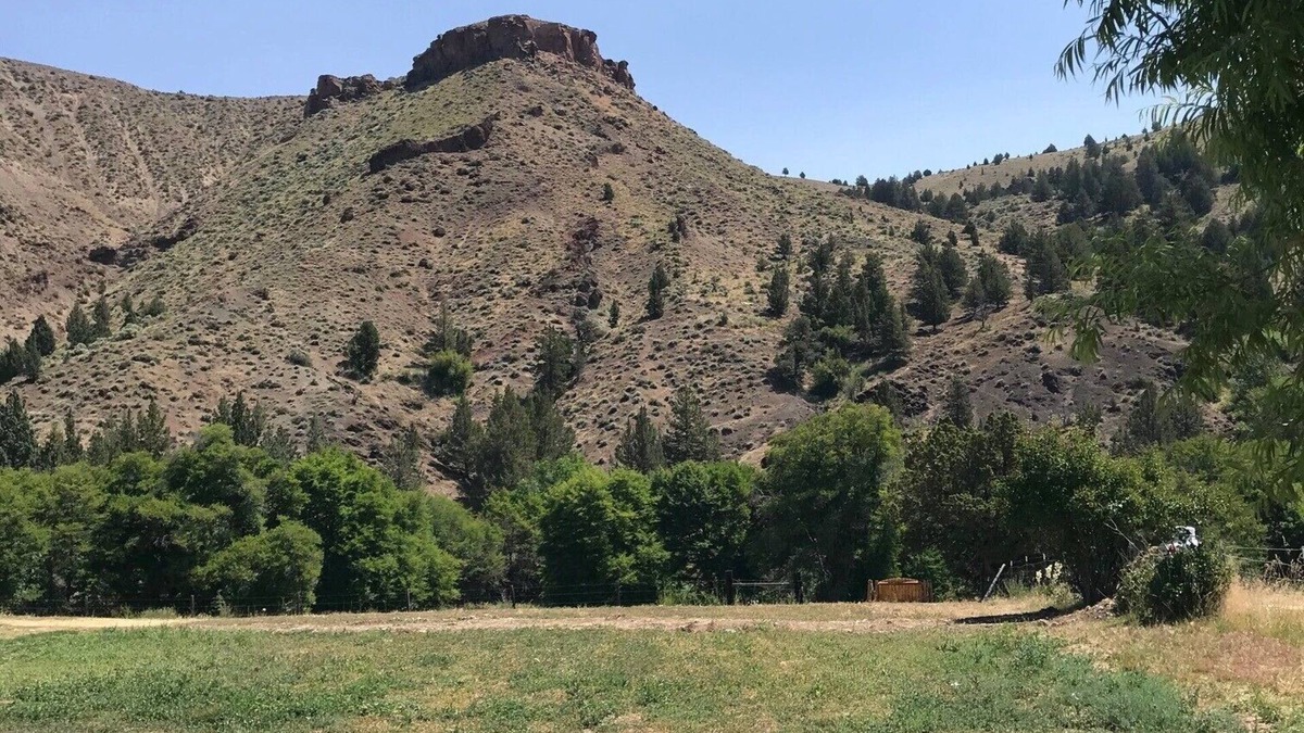 Grant County House | The Bunkhouse at Bighorn Gulch