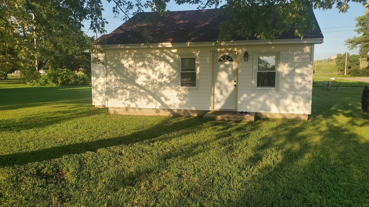 Bassett House | The Bunkhouse, comfortable and homey!