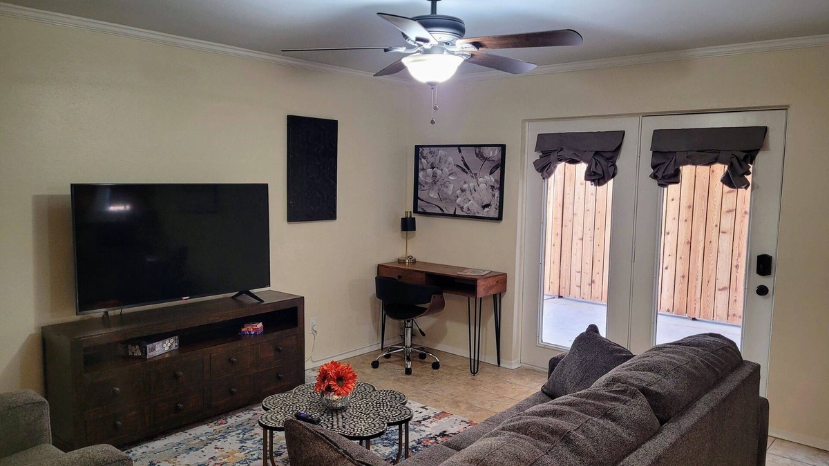 Ozona House | The Butterfly-A Contemporary Hideawayn