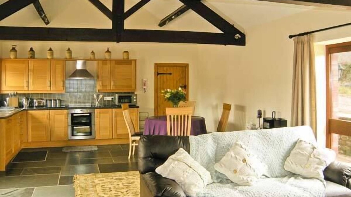 Abergavenny Cottage | The Byre