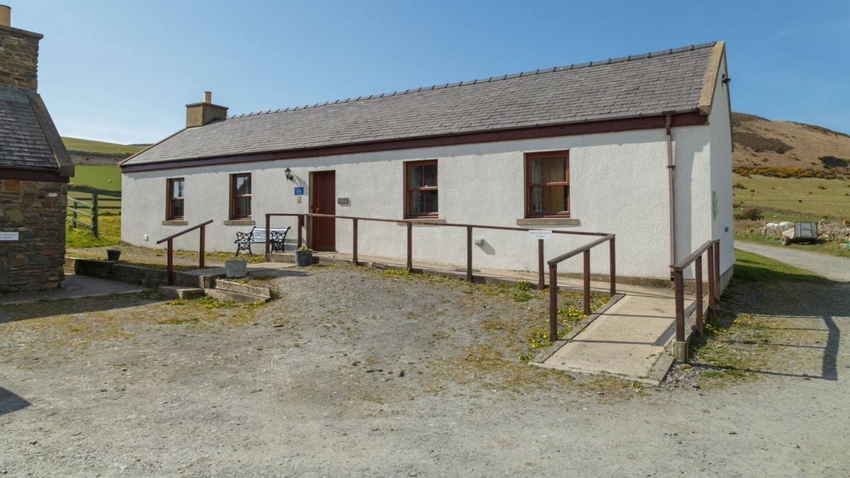 Patrick Cottage | The Byre - sleeps 4 guests in 2 bedrooms