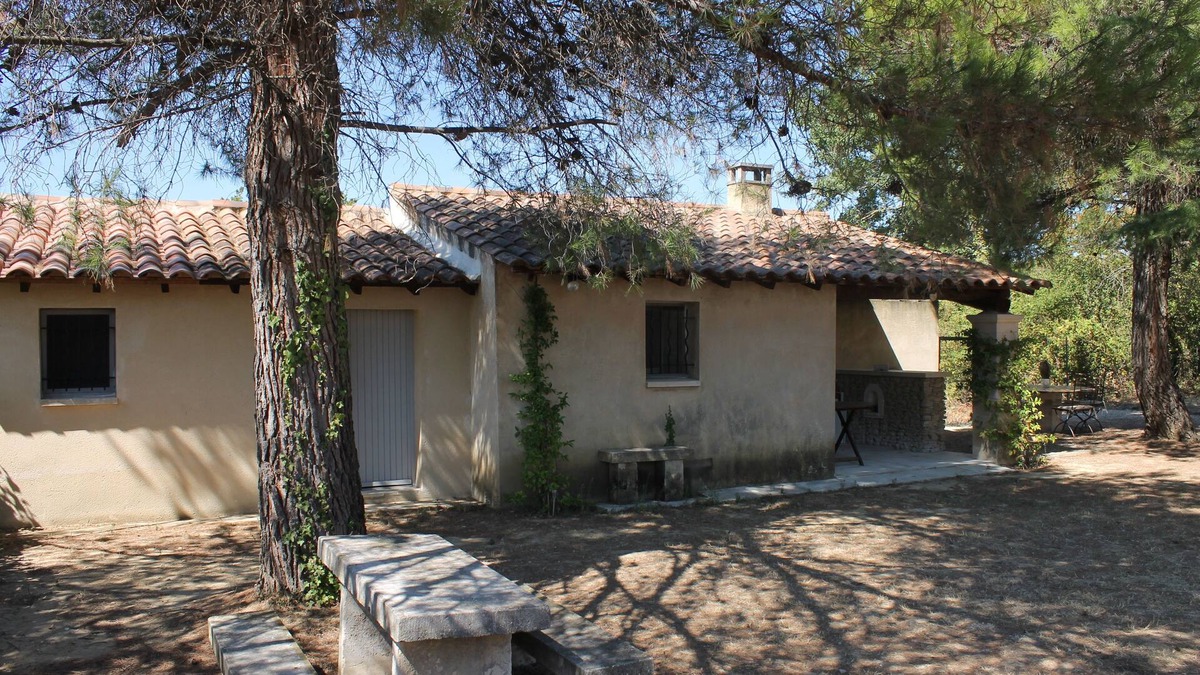 Oppede House | The Cabanon in Provence