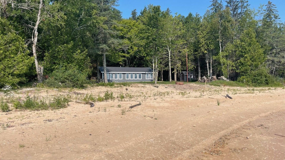 Manistique Cottage | The Cabin at Bursaw Beach