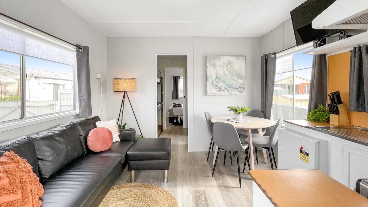 Carpenter Rocks Cabin | The Cabin in Carpenter Rocks